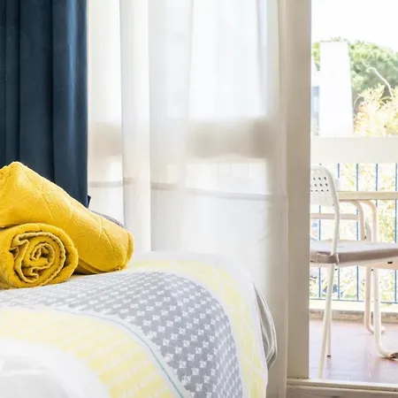 Apartmán Cel'studio-parking Prive-clim Reversible -balcon-lave-linge-lit - Point Zero