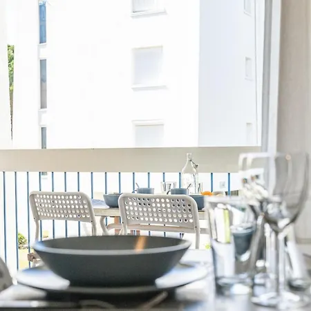 Cel'studio-parking Privé-clim Réversible -balcon-lave-linge-lit - Point Zero