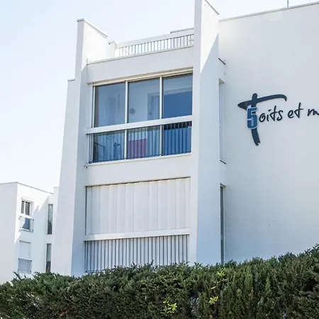 Cel'studio-parking Prive-clim Reversible -balcon-lave-linge-lit - Point Zero Apartment