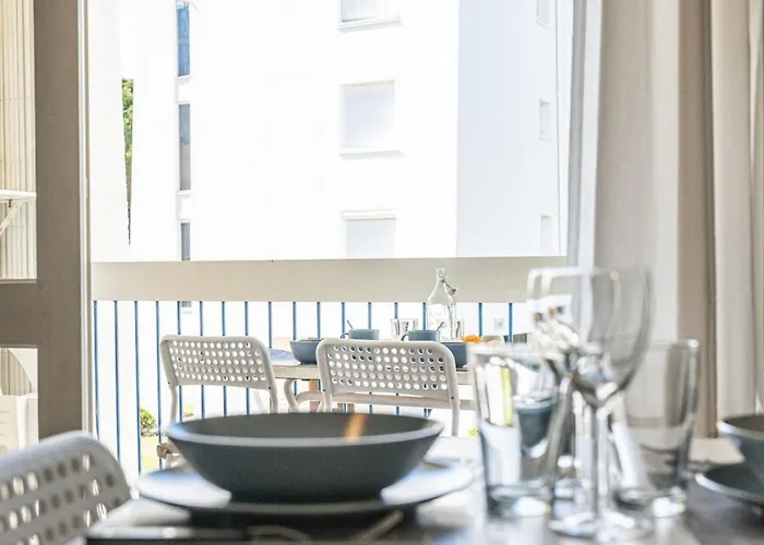 Cel'studio-parking Prive-clim Reversible -balcon-lave-linge-lit - Point Zero